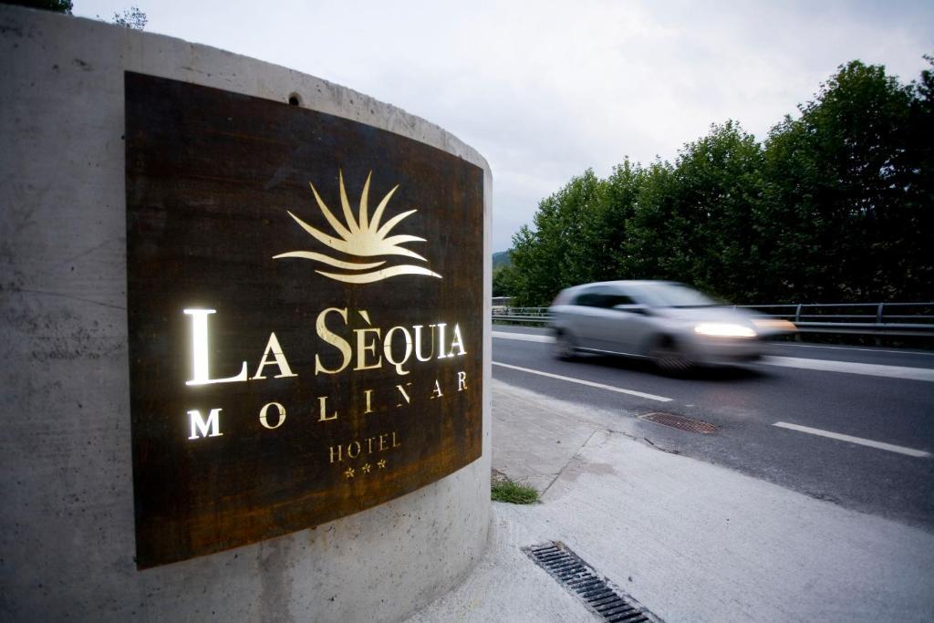 Hotel La Sequia Molinar Campdevánol Eksteriør billede